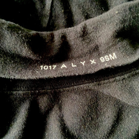 1017 Alyx 9SM Longslece Turtleneck Black - Picture 1 of 4